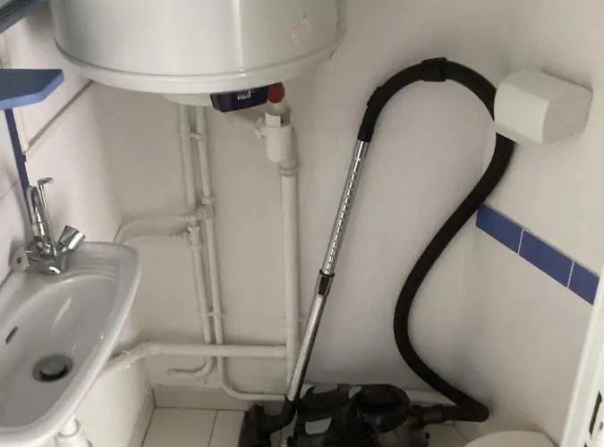 Appartamento T2 Calme Proche De Porcé *