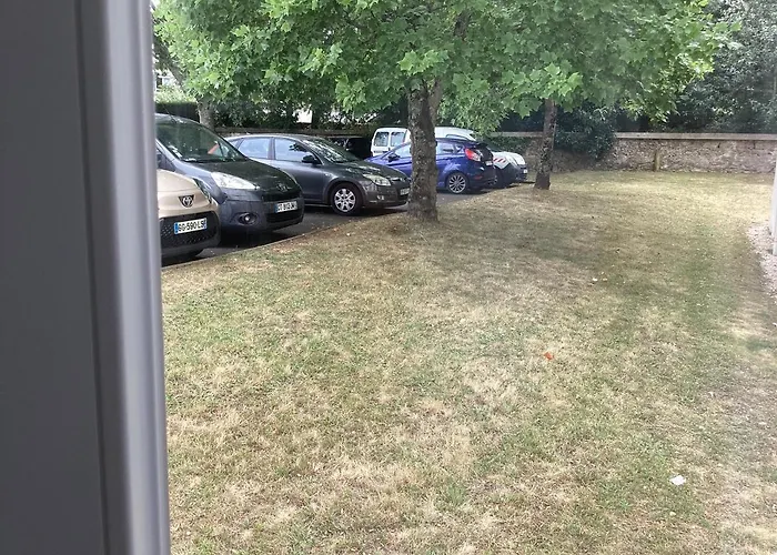 T2 Calme Proche De Porcé